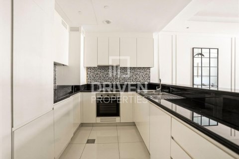 Apartment in Paramount Tower Hotel & Residences, Business Bay, Dubai 2 bedrooms, 104.14 sq.m. № 137235 - photo 15