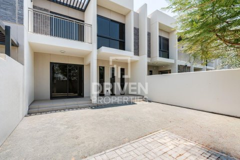 Townhouse in Dubai 3 bedrooms, 184.69 sq.m. № 137222 - photo 8