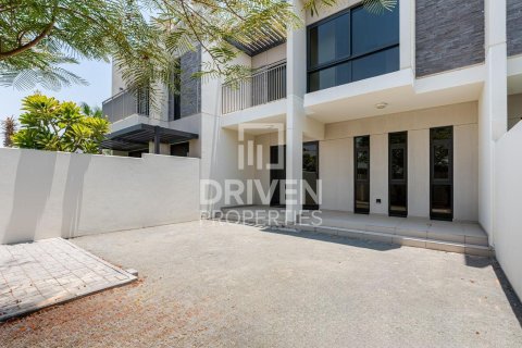 Townhouse in Dubai 3 bedrooms, 184.69 sq.m. № 137222 - photo 7
