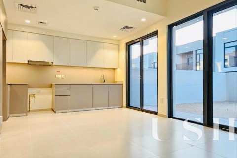 Townhouse in EMAAR South, Dubai South (Dubai World Central), Dubai 3 bedrooms, 144 sq.m. № 39679 - photo 1