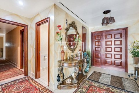 Купить квартиру в Дубай Марине, Дубай: 5 спален, 415.4м², № 14159 - фото 5