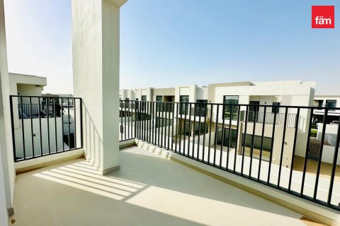 Villa en Dubai, 4 dormitorios, 300.7 m², № 22330 - foto 23