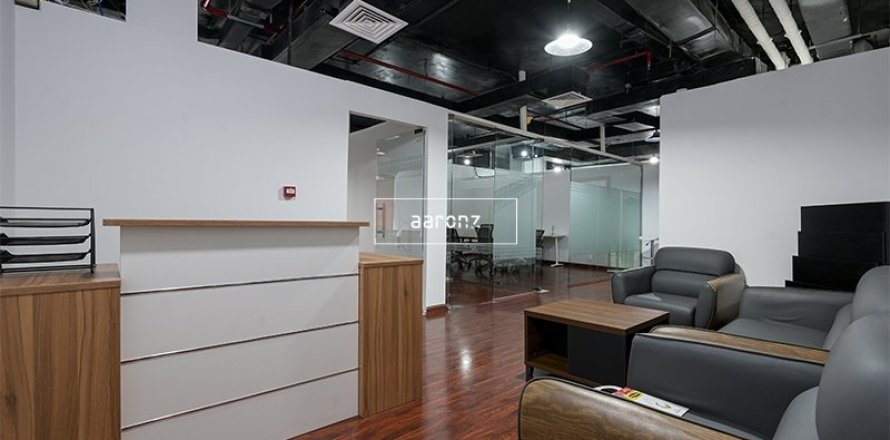 Office in Business Bay, Dubai 109.4 sq.m. № 22324