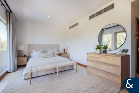 Villa in Arabian Ranches, Dubai 5 bedrooms, 937 sq.m. № 98681 - photo 23