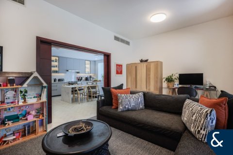 Villa in Arabian Ranches, Dubai 5 bedrooms, 937 sq.m. № 98681 - photo 15