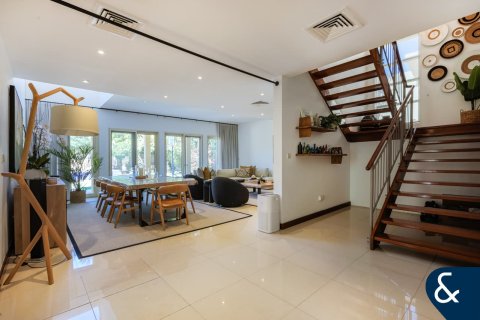 Villa in Arabian Ranches, Dubai 5 bedrooms, 937 sq.m. № 98681 - photo 3