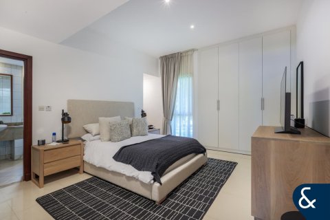 Villa in Arabian Ranches, Dubai 5 bedrooms, 937 sq.m. № 98681 - photo 9