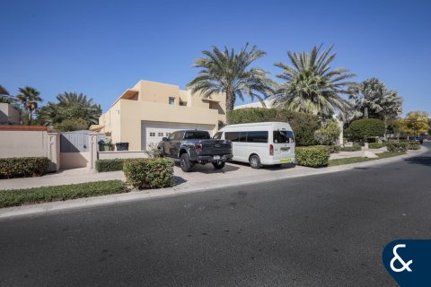 Villa in Arabian Ranches, Dubai 5 bedrooms, 937 sq.m. № 98681 - photo 29