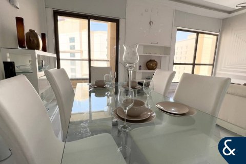 Apartment in Shams, Jumeirah Beach Residence, Dubai 2 bedrooms, 128 sq.m. № 98691 - photo 8