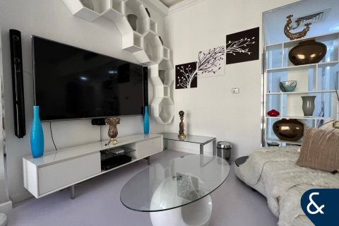 Apartment in Shams, Jumeirah Beach Residence, Dubai 2 bedrooms, 128 sq.m. № 98691 - photo 5