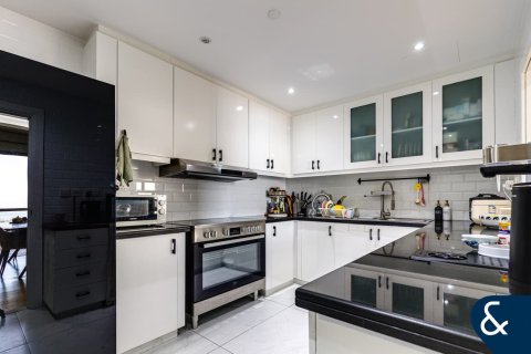 Apartment in Rimal, Jumeirah Beach Residence, Dubai 3 bedrooms, 176 sq.m. № 98690 - photo 16