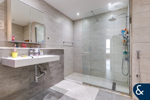 Apartment in Rimal, Jumeirah Beach Residence, Dubai 3 bedrooms, 176 sq.m. № 98690 - photo 18