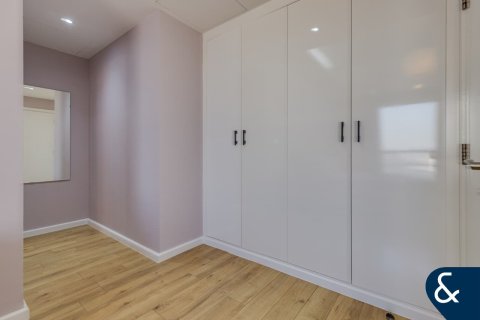 Apartment in Rimal, Jumeirah Beach Residence, Dubai 3 bedrooms, 176 sq.m. № 98690 - photo 24