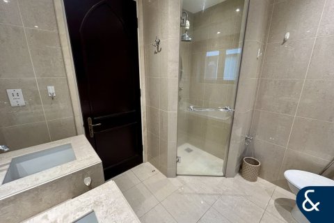 Купить квартиру в Даунтаун Дубай (Даунтаун Бурдж Дубай), Дубай: 1 спальня, 98м², № 98692 - фото 14