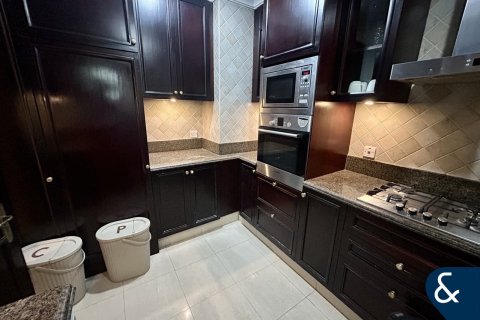 Купить квартиру в Даунтаун Дубай (Даунтаун Бурдж Дубай), Дубай: 1 спальня, 98м², № 98692 - фото 7