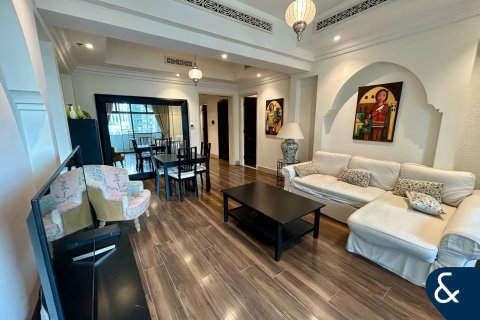 Купить квартиру в Даунтаун Дубай (Даунтаун Бурдж Дубай), Дубай: 1 спальня, 98м², № 98692 - фото 2