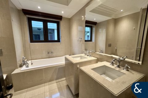 Купить квартиру в Даунтаун Дубай (Даунтаун Бурдж Дубай), Дубай: 1 спальня, 98м², № 98692 - фото 13