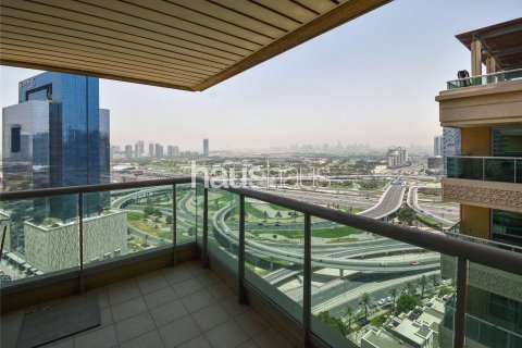 Купить квартиру в Emaar 6 Towers, Дубай Марина, Дубай: 3 спальни, 218м², № 43695 - фото 11