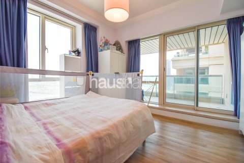 Купить квартиру в Emaar 6 Towers, Дубай Марина, Дубай: 3 спальни, 218м², № 43695 - фото 13