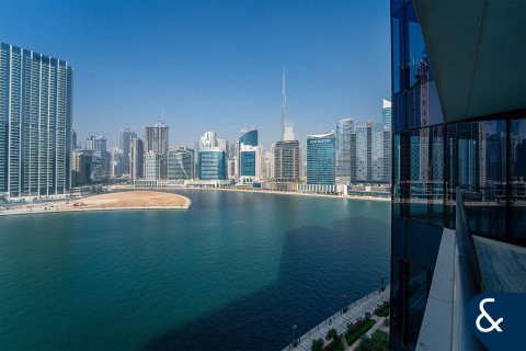 Appartement à Business Bay, Dubai, 2 chambres, 469 m², № 89008