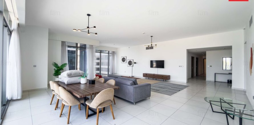 Apartment in Downtown Dubai (Downtown Burj Dubai), Dubai 3 bedrooms, 245 sq.m. № 94973