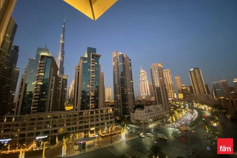 Apartment in Downtown Dubai (Downtown Burj Dubai), Dubai 2 bedrooms, 129 sq.m. № 94976 - photo 17