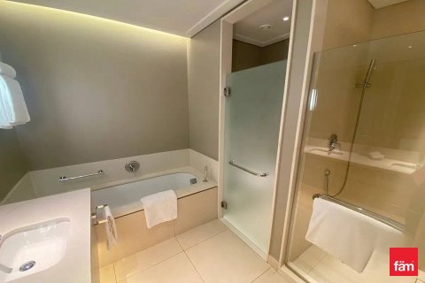 Apartment in Downtown Dubai (Downtown Burj Dubai), Dubai 2 bedrooms, 129 sq.m. № 94976 - photo 13