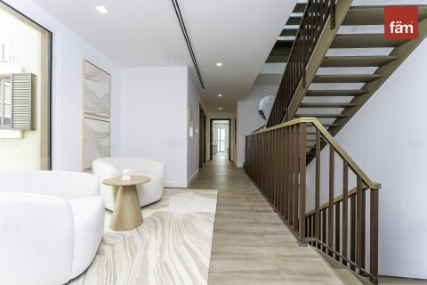 Townhouse in Dubai 5 bedrooms, 608 sq.m. № 55174 - photo 19