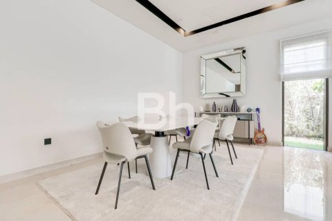 Villa en Dubai Hills Estate, Dubai, 4 dormitorios, 701 m², № 57756 - foto 10