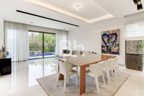 Villa en Dubai Hills Estate, Dubai, 4 dormitorios, 701 m², № 57756 - foto 15