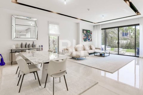 Villa en Dubai Hills Estate, Dubai, 4 dormitorios, 701 m², № 57756 - foto 13