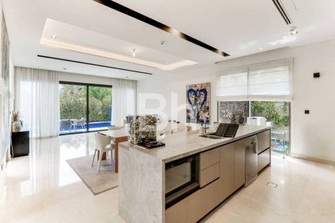 Villa en Dubai Hills Estate, Dubai, 4 dormitorios, 701 m², № 57756 - foto 14