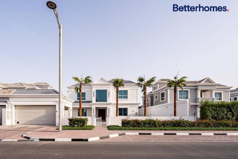 Villa in Falcon City of Wonders, Dubai 5 bedrooms, 823 sq.m. № 57757 - photo 18