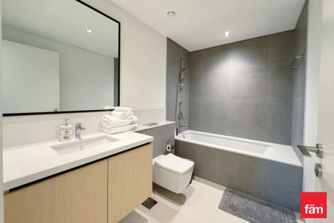 Apartment in Downtown Dubai (Downtown Burj Dubai), Dubai 3 bedrooms, 126 sq.m. № 114786 - photo 15