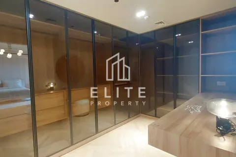 Apartment in Palm Jumeirah, Dubai 4 bedrooms, 485 sq.m. № 38944 - photo 29