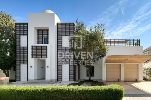 Villa in Signature Villas, Palm Jumeirah, Dubai 6 bedrooms, 1245.37 sq.m. № 128851 - photo 3