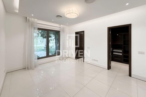 Villa in Signature Villas, Palm Jumeirah, Dubai 6 bedrooms, 1245.37 sq.m. № 128851 - photo 8