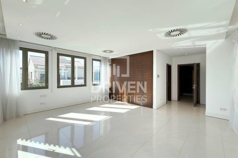 Villa in Signature Villas, Palm Jumeirah, Dubai 6 bedrooms, 1245.37 sq.m. № 128851 - photo 12