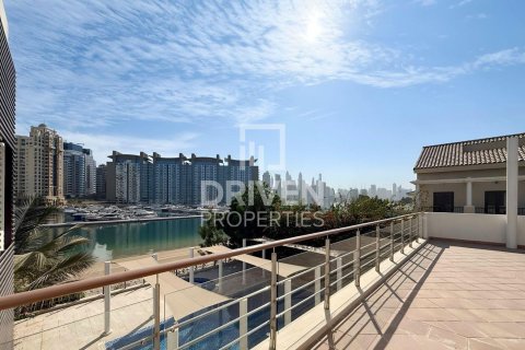 Villa in Signature Villas, Palm Jumeirah, Dubai 6 bedrooms, 1245.37 sq.m. № 128851 - photo 2