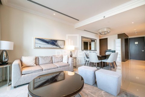 Apartment in The Address Residence Fountain Views, Downtown Dubai (Downtown Burj Dubai), Dubai 3 bedrooms, 205.87 sq.m. № 128864 - photo 3