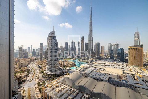 Apartment in The Address Residence Fountain Views, Downtown Dubai (Downtown Burj Dubai), Dubai 3 bedrooms, 205.87 sq.m. № 128864 - photo 24