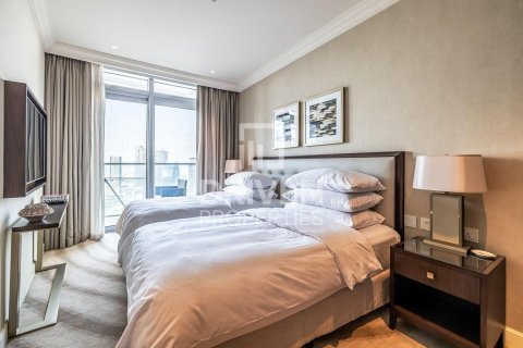 Apartment in The Address Residence Fountain Views, Downtown Dubai (Downtown Burj Dubai), Dubai 3 bedrooms, 205.87 sq.m. № 128864 - photo 10