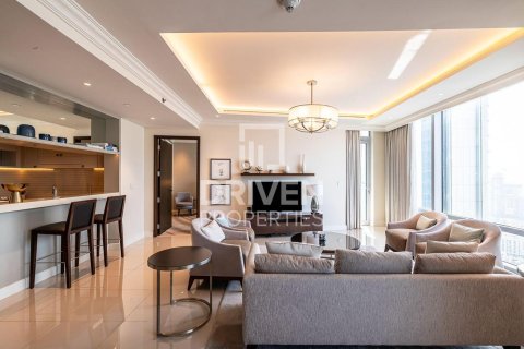 Apartment in The Address Residence Fountain Views, Downtown Dubai (Downtown Burj Dubai), Dubai 3 bedrooms, 205.87 sq.m. № 128864 - photo 5
