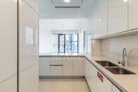 Apartment in Al Wasl, Dubai 2 bedrooms, 150.97 sq.m. № 137151 - photo 19