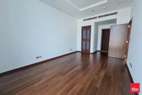 Снять в аренду квартиру в Пальме Джумейре, Дубай: 3 спальни, 211.8м², № 64205 - фото 8