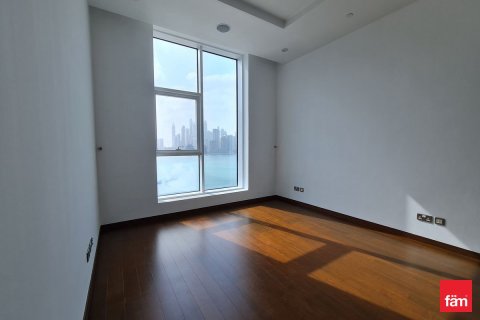 Снять в аренду квартиру в Пальме Джумейре, Дубай: 3 спальни, 211.8м², № 64205 - фото 11