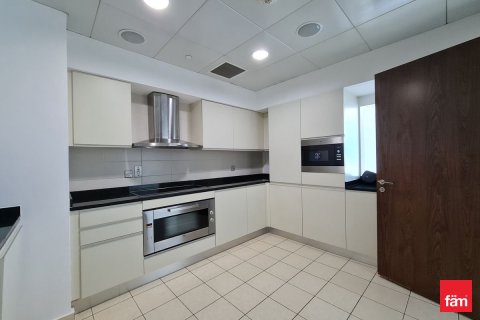 Снять в аренду квартиру в Пальме Джумейре, Дубай: 3 спальни, 211.8м², № 64205 - фото 13