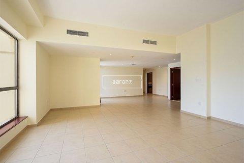 Apartment in Jumeirah Beach Residence, Dubai 2 bedrooms, 134.7 sq.m. № 18193 - photo 2