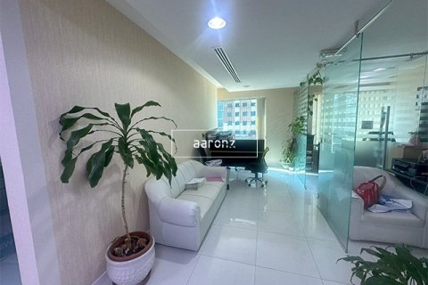 Office in Business Bay, Dubai 109.4 sq.m. № 18192 - photo 3