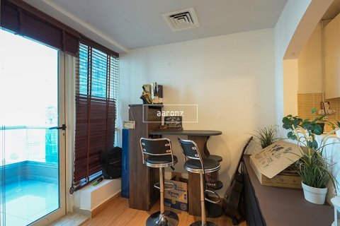 Apartment in Jumeirah Lake Towers, Dubai 2 bedrooms, 130.5 sq.m. № 18191 - photo 5